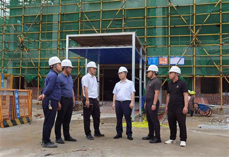 賴(lài)海標(biāo)到冶建桂南分公司項(xiàng)目調(diào)研指導(dǎo)
