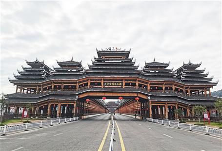 【提升“三力” 爭(zhēng)創(chuàng)佳績(jī)】三江宜陽大橋項(xiàng)目通過竣工驗(yàn)收