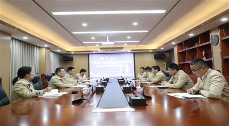 覃振華：青年員工要有格局、有能力、有擔(dān)當(dāng)