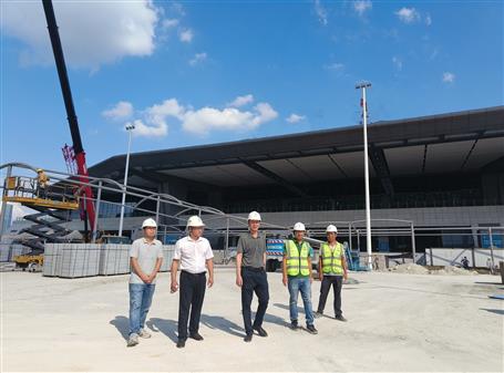 何勇到冶建桂華分公司項目開展國慶節(jié)、中秋節(jié)前檢查